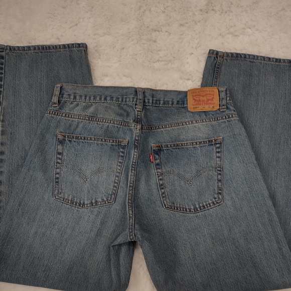 Levi's jeans Size 33x28 - Picture 10 of 16